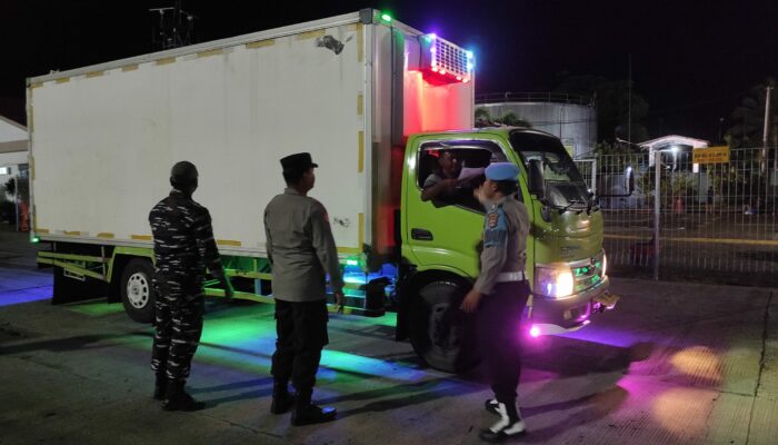 Polisi Perketat Pengawasan di Pelabuhan Lembar: Cegah Gangguan Kamtibmas Saat Libur Panjang