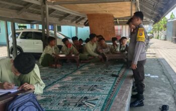 Masa Depan Cerah Tanpa Narkoba: Edukasi Polisi di Pesantren Gerung