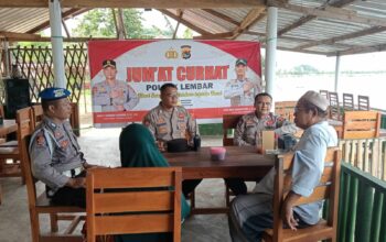 Jumat Curhat Polsek Lembar, Warga Teluk Waru Bahas Kamtibmas dan Antisipasi Banjir