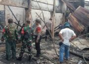 Kebakaran di Pasar Narmada Hanguskan Dua Toko, Petugas Berhasil Jinakkan Api