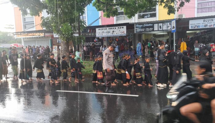 Ritual Adat Nyongkolan di Sandik: Kolaborasi Budaya dan Keamanan Publik
