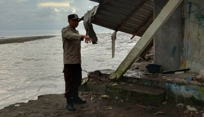 Cuaca Ekstrem, Polisi Imbau Warga Meninting Waspada Banjir dan Gelombang