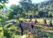 Bhabinkamtibmas Desa Batulayar Barat Sosialisasikan Ketahanan Pangan kepada Warga