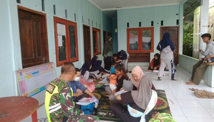 Babinsa Selelos Dukung Peningkatan Kesehatan Lewat Posyandu