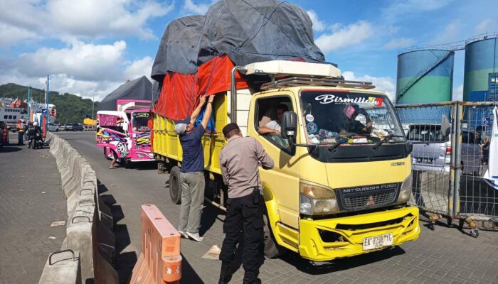 Polres Lombok Barat Perketat Pengawasan di Pelabuhan Jelang Idul Adha