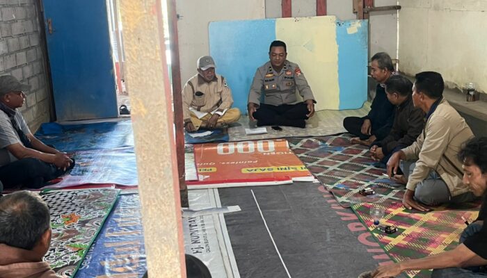Pembinaan Humanis Polri di Pelabuhan Lembar