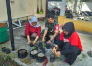 Babinsa Punia Ajak Warga Manfaatkan Pekarangan dengan Menanam Cabai