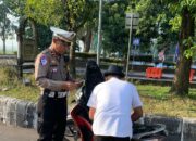 Operasi Patuh Rinjani 2025: 65 Tilang Dikeluarkan di Bundaran Penas, Lombok Barat