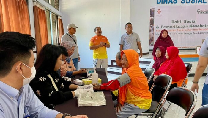 Aruna Senggigi Gelar CSR, Dari Pura Hingga Lansia