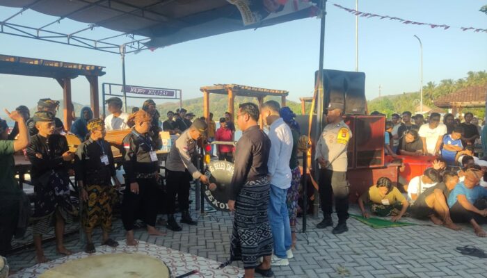 Peresean di Sekotong Barat: Warisan Sasak yang Menguatkan Persaudaraan Warga