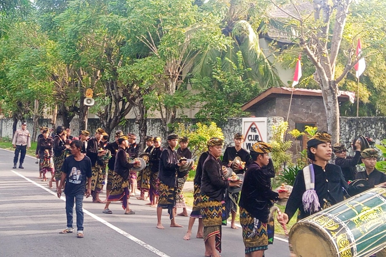 Lancar dan Aman, Nyongkolan Kuranji–Sekotong Dikawal Personel Polsek