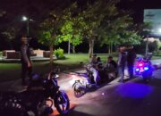 Jaga Kamtibmas, Polisi Rutin Patroli Malam di Desa Perampuan, Labuapi