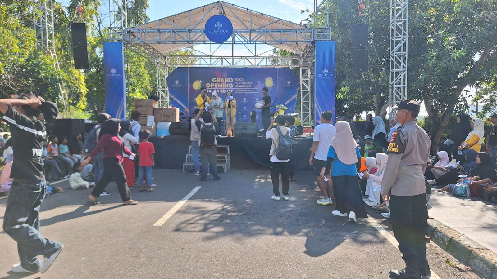 Car Free Day Lombok Barat: Jalan Sehat, Grand Opening, dan UMKM Ramaikan Gerung