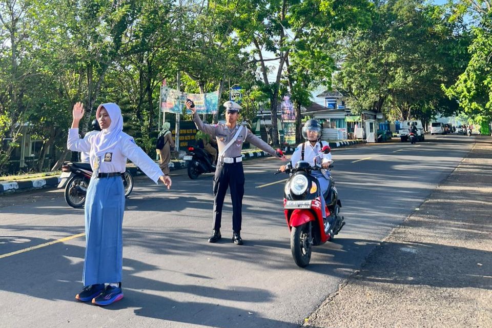 Disiplin Sejak Dini, Satlantas Lombok Barat Bentuk Pelajar Pelopor Keselamatan Jalan