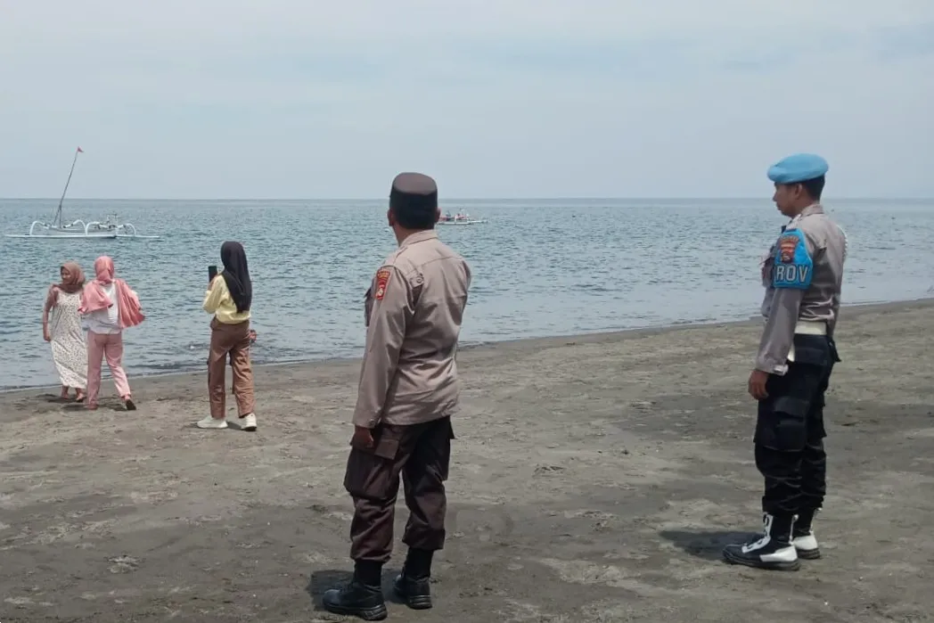 Antisipasi 3C, Polsek Lembar Gencarkan Patroli Wisata Pantai Cemare