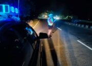 Jaga Kamseltibcar Lantas, Satlantas Polres Lobar Sisir Jalur Rawan Kejahatan
