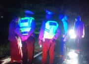 Laporan 110, Nyawa Terselamatkan: Polisi Gerak Cepat Evakuasi Laka Tunggal