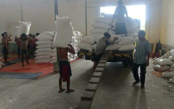 Sinergi Amankan Pangan: 7 Ton Jagung Petani Lobar Tiba di Gudang BULOG Mataram